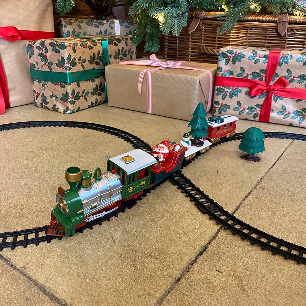 Pista Treno di Natale: Un Viaggio Incantato nel Cuore delle Festività